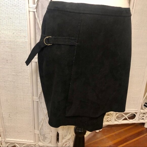 J.O.A. Skirt Black Faux Suede Wrap Mini Asymmetrical Hem Front size Medium - Picture 8 of 16